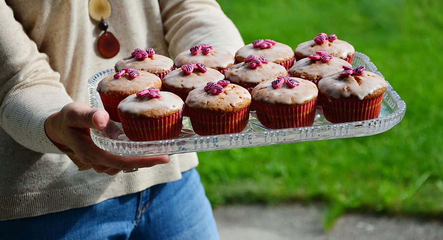 baked cupcakes, muffins, pastries, cup cake, birthday, delicious HD wallpaper