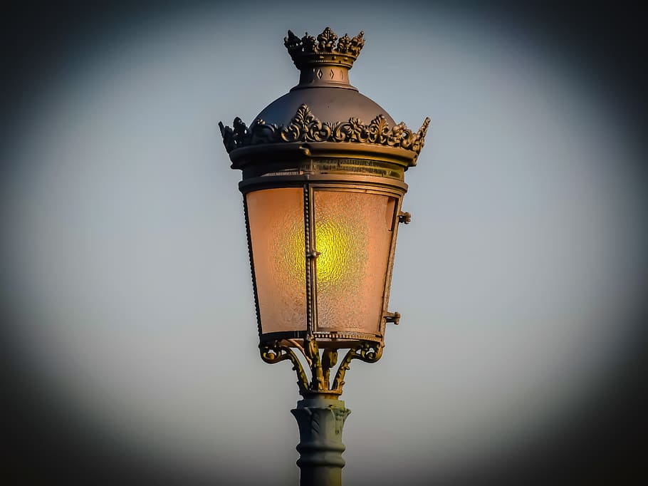 lamp, lantern, illuminated, light, antique, streetlight, vintage HD wallpaper