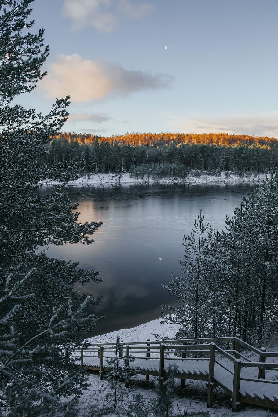 aerial view of body of water under blue sky, snowy brown wooden dock HD wallpaper