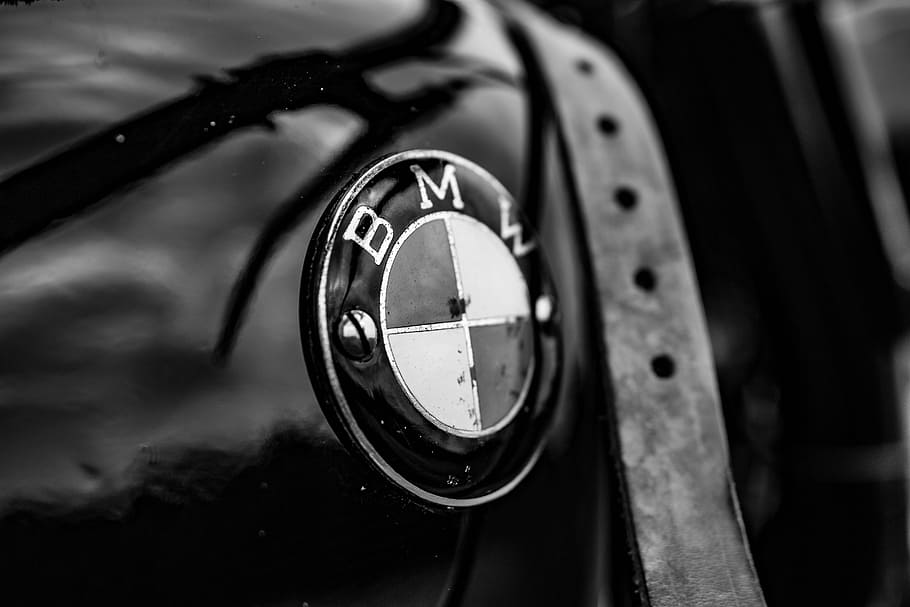 motorcycle, tank, close, close-up, metal, no people, focus on foreground HD wallpaper