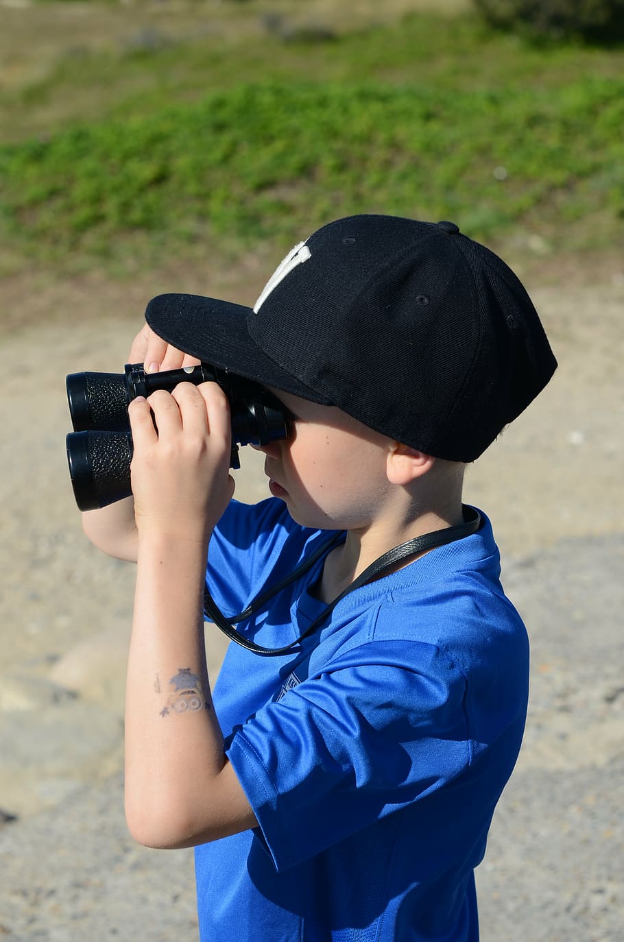 boy, binoculars, kaptan, sea, child, boys, outdoors, people HD wallpaper