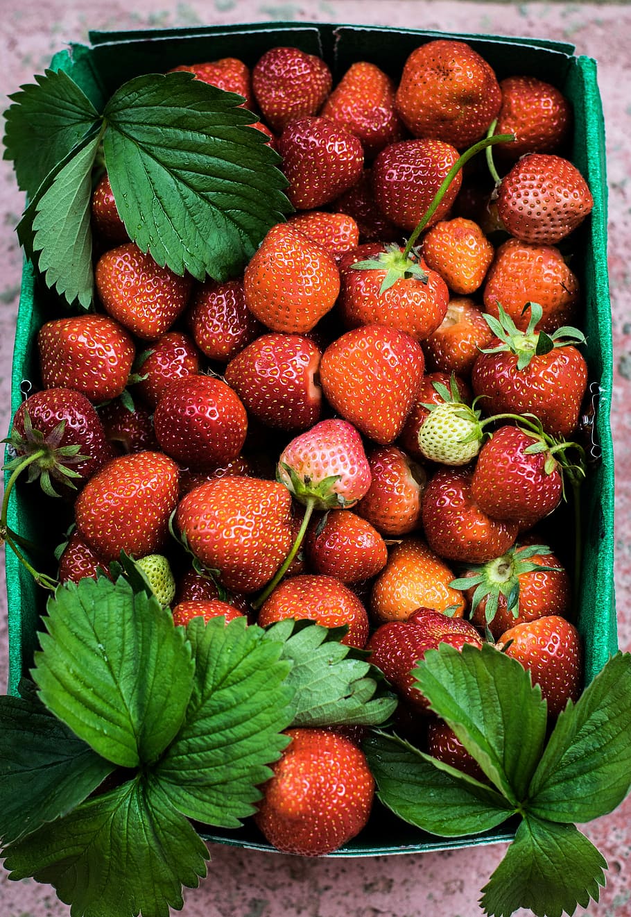 strawberry lot on basket, box of strawberries, leaf, leaves, harvest HD wallpaper