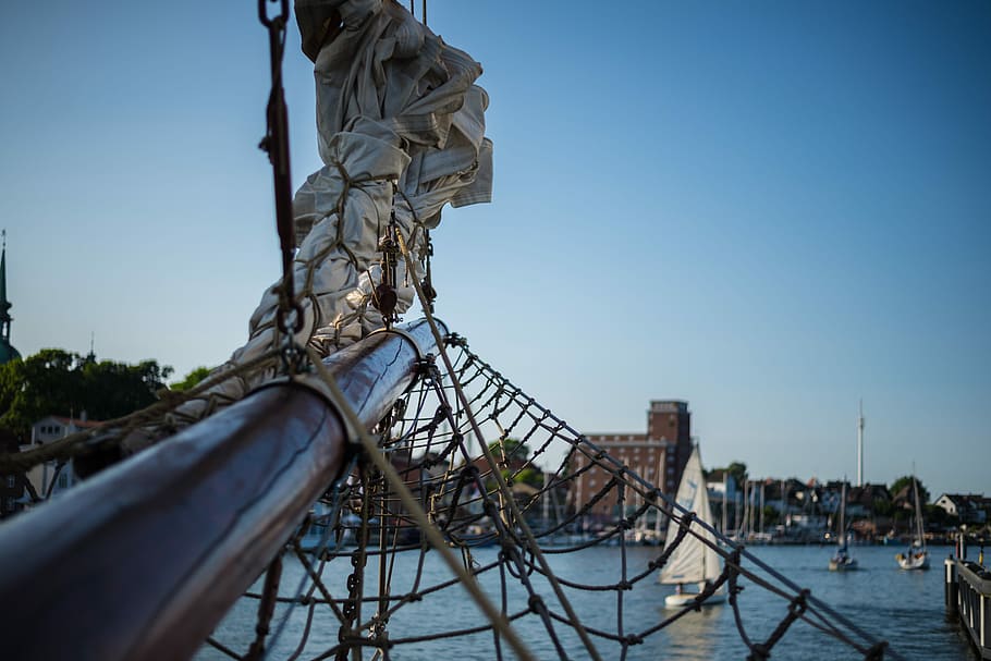 boat of body of water, white boat sailing, rigging, mast, boom HD wallpaper