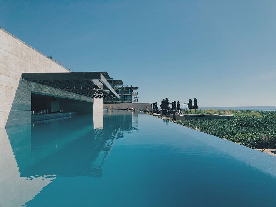 swimming pool at daytime, infinity pool, ocean, horizon, architecture, HD wallpaper