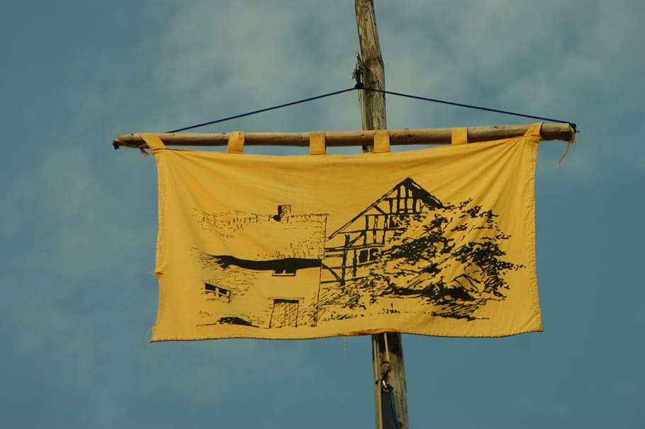 path finder, flag, sky, flagpoles, hoisted, hoist flag, yellow flag HD wallpaper
