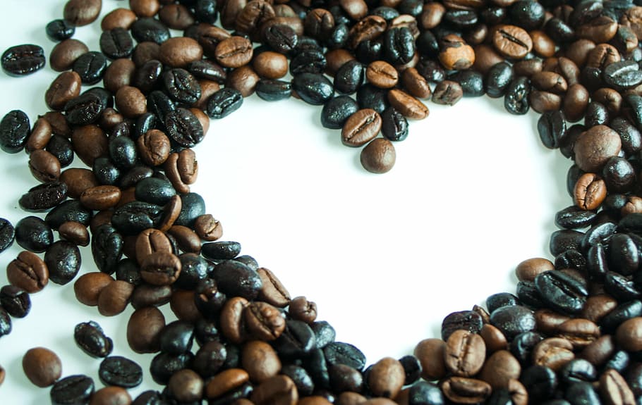 black and brown coffee beans forming heart, cafe, love, coffee - drink HD wallpaper