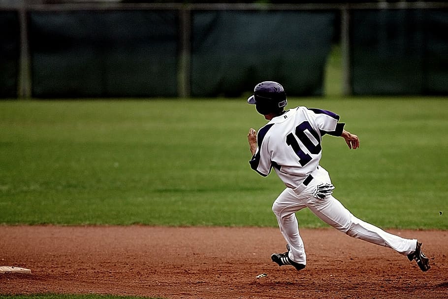 baseball player, runner, action, athlete, running, game, field HD wallpaper