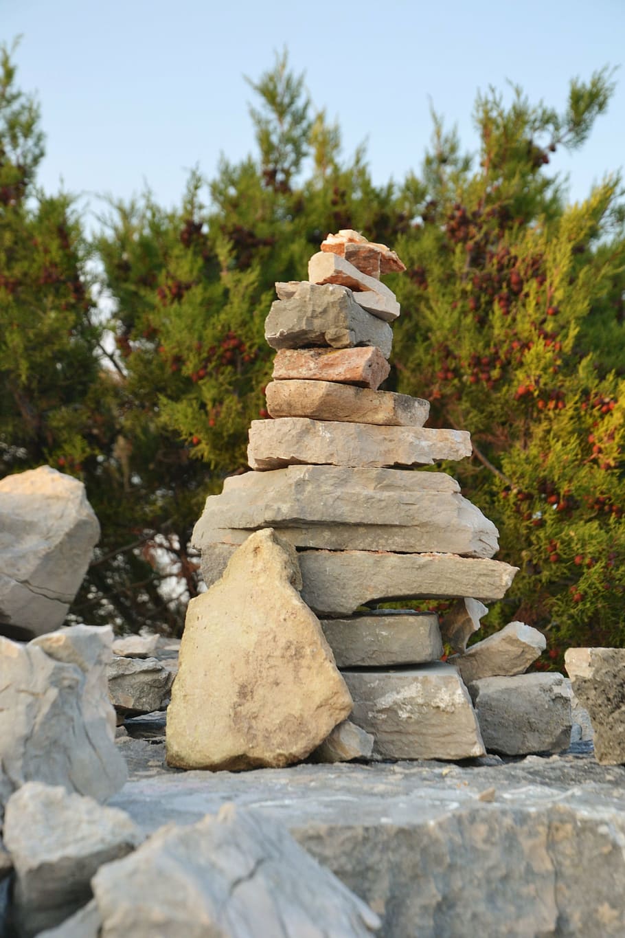 stones, balance, cairn, stack, zen, stacked, green, stone tower HD wallpaper
