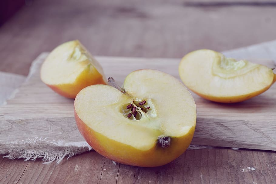 close-up photo fo sliced apple, bio apple, cut, natural product HD wallpaper