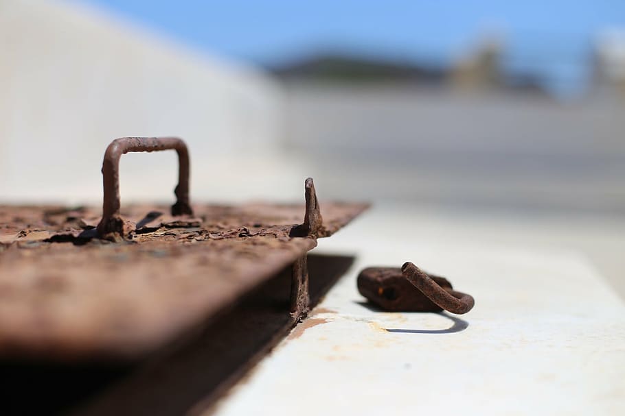 rusted, lock, metal, rusty, selective focus, close-up, day HD wallpaper