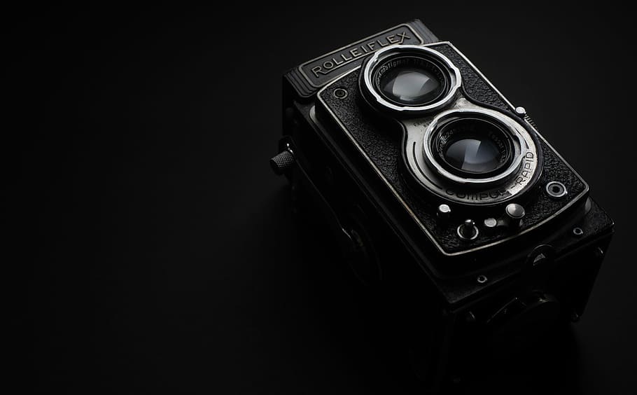 black Rolleiflex camera grayscale photo, black and gray camera with black background HD wallpaper