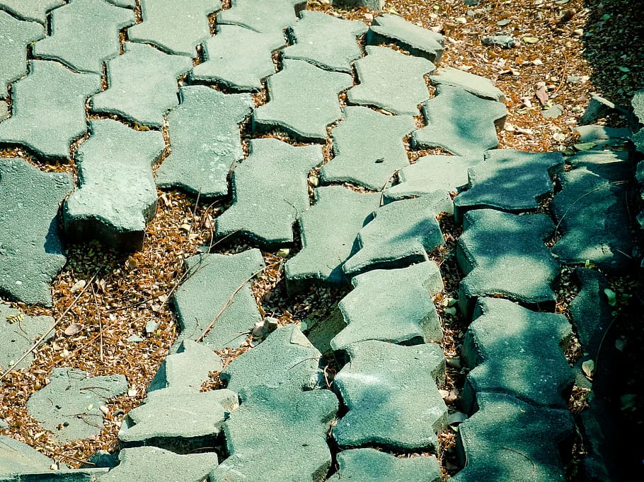 bricks, broken, road, pattern, zigzag, green, aged, sunken HD wallpaper