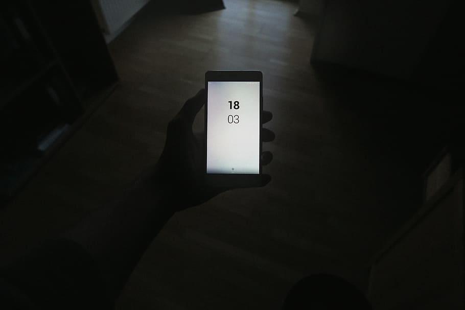 1803, person holding black Android smartphone, time, dark, indoor HD wallpaper
