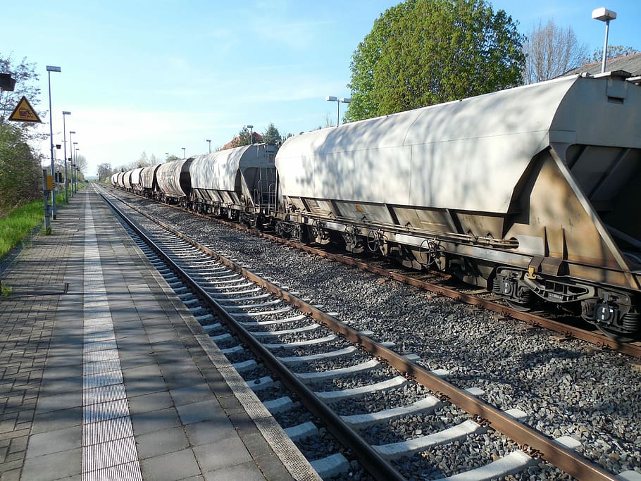 Freight Train, Railway Station, transport, rail traffic, goods wagons, HD wallpaper
