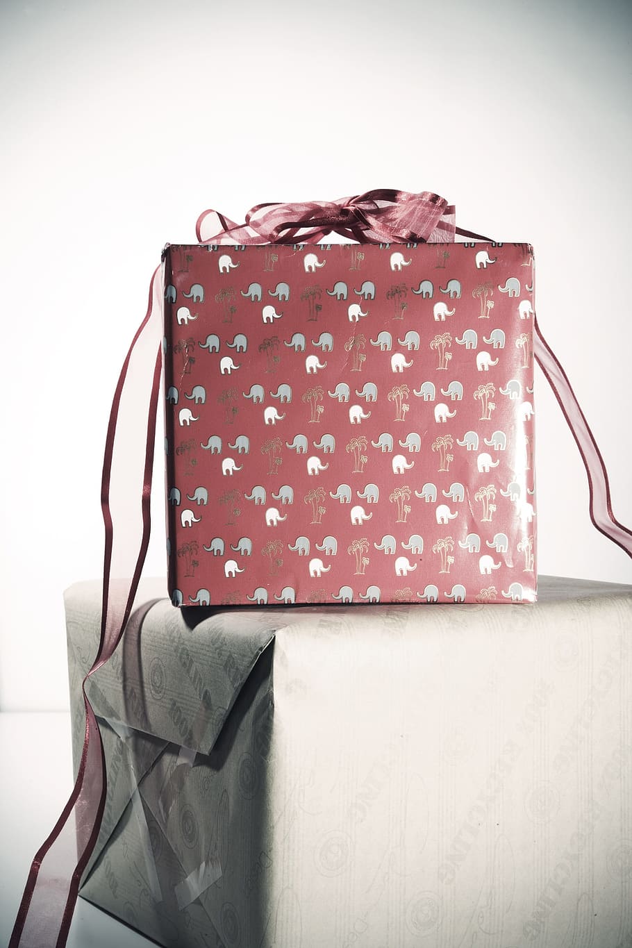 Christmas, Package, Gifts, gift box, made, loop, packed, surprise HD wallpaper