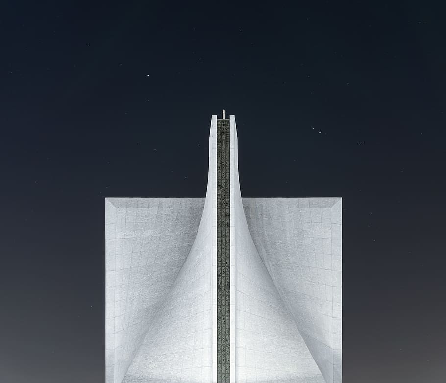 gray building illustration, gray building during nighttime illustration HD wallpaper