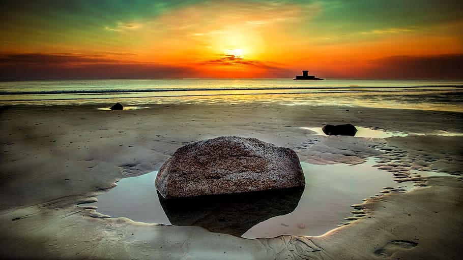 Stone Beside Seashore at Sunset, beach, clouds, colour, dawn HD wallpaper