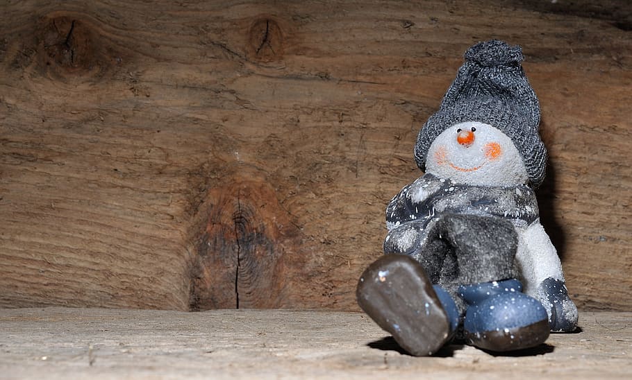 white and gray snowman figure, snow man, peanuts, wood, deco HD wallpaper
