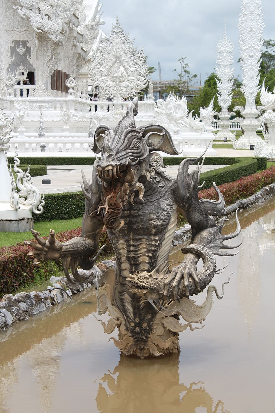 daemon, water, temple, sculpture, plant, day, architecture HD wallpaper