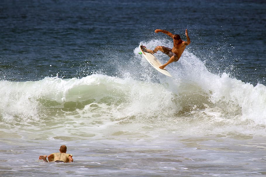 man surfboarding on ocean wave during daytime, man doing surfing, HD wallpaper