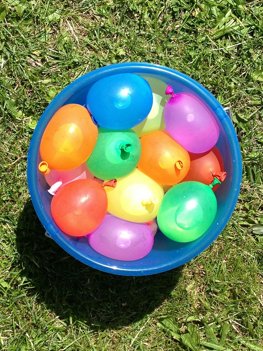 bucket of water balloons on green grass, depth charges, summer, HD wallpaper
