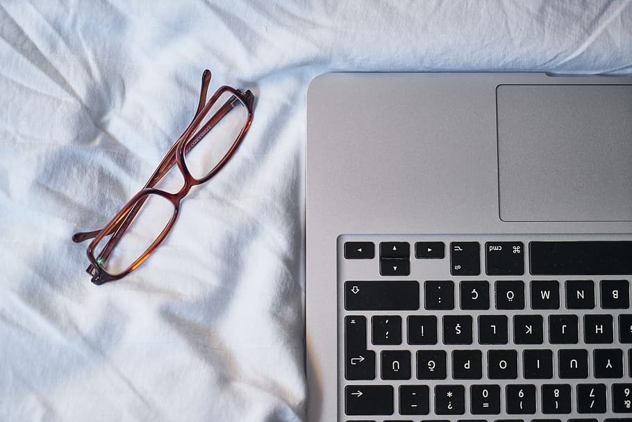 eyeglasses beside laptop, technology, computer, keyboard, to write HD wallpaper