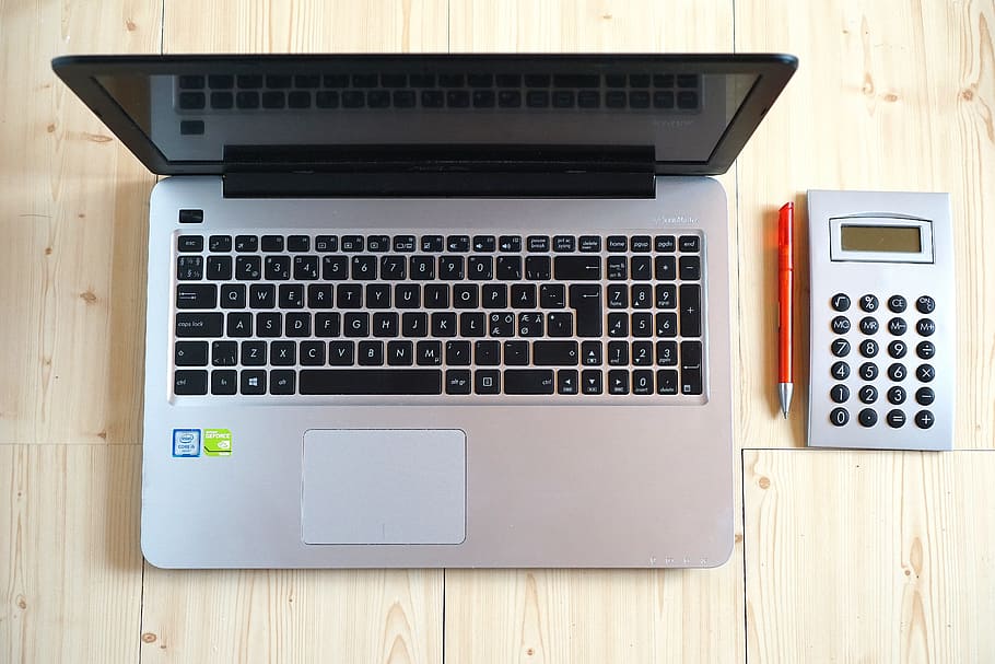 MacBook Pro, computer, office, calculator, pen, portable, office desks HD wallpaper
