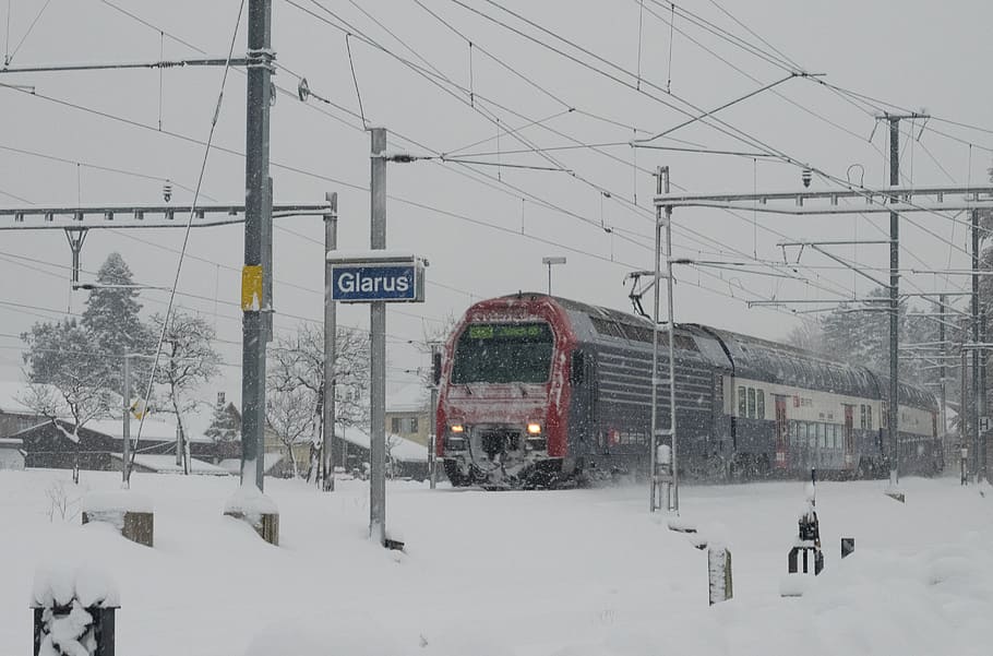 red and black train beside snowfield, sbb, s bahn, winter, swiss federal railways, HD wallpaper