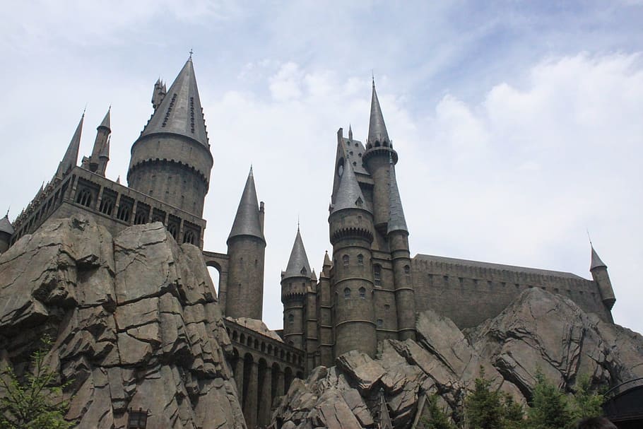 Hd Wallpaper Worm S Eye View Of Castle Usj Hogwarts Harry Potter Architecture Wallpaper Flare