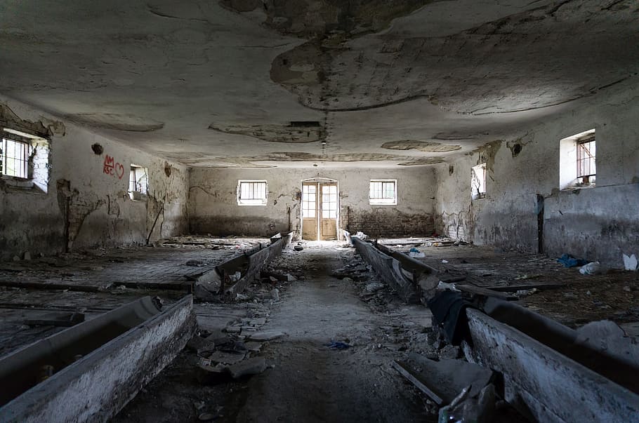 building, abandoned, stable, architecture, crash, damaged, obsolete HD wallpaper