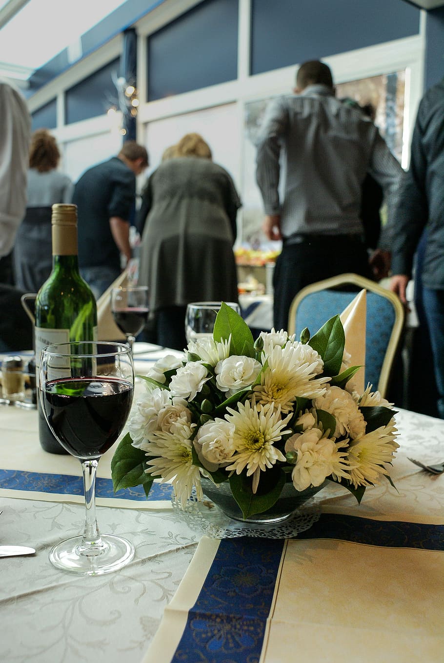 Buffet, Party, Flowers, Table, Wine, neat, chic, bouquet, food HD wallpaper