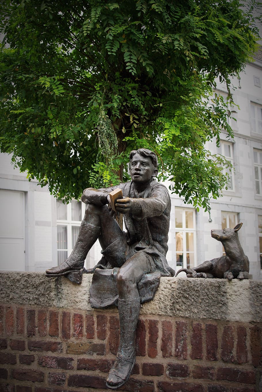 sculpture, bronze, bookworm, human, statue, art, exhibition HD wallpaper
