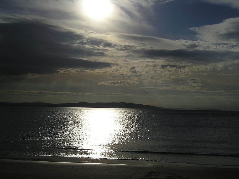 panoramic photography of sea and mountain, portrush, moonlight HD wallpaper