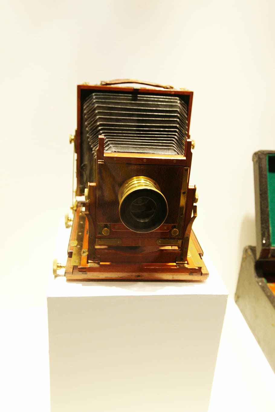 camera, antique, old stuff, retro styled, photography themes HD wallpaper