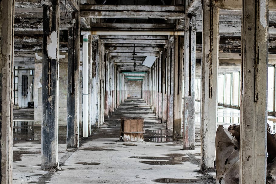 floor between wall, gray concrete floor inside the building, empty HD wallpaper