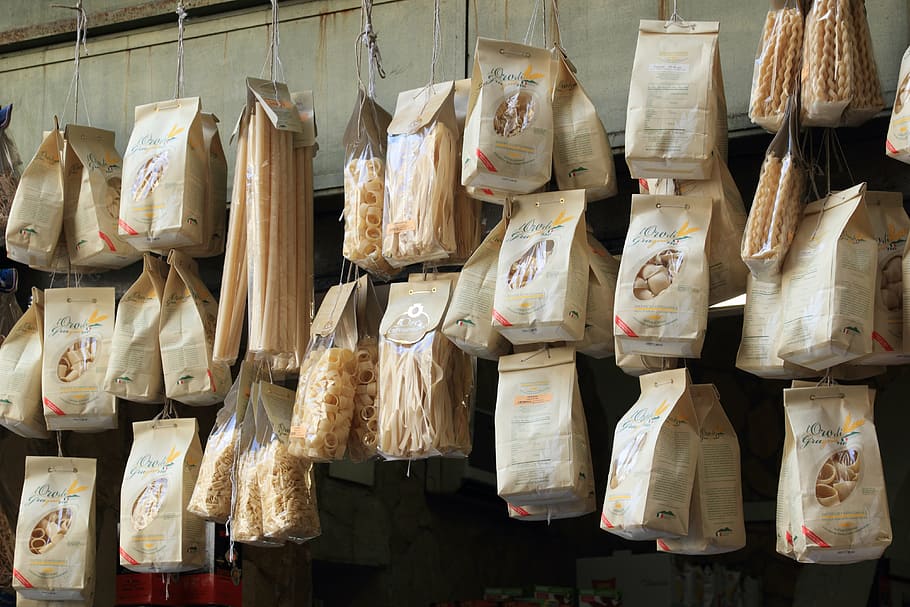 pasta, italy, naples, fresh, store, markt, hanging, large group of objects