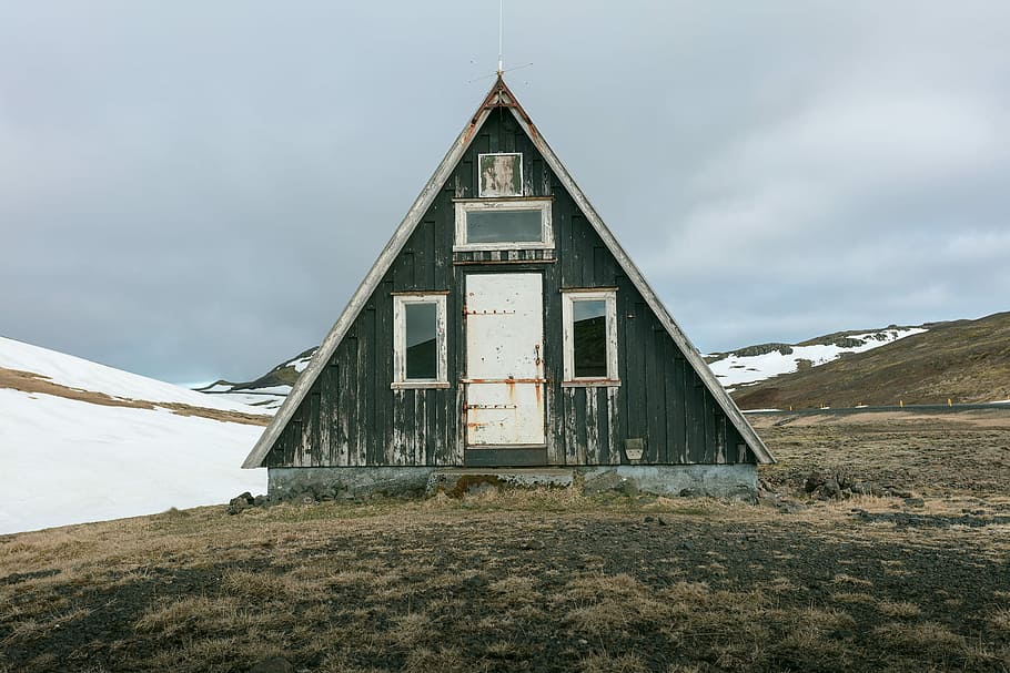photo of black wooden house on mountain, gray and white wooden barn HD wallpaper