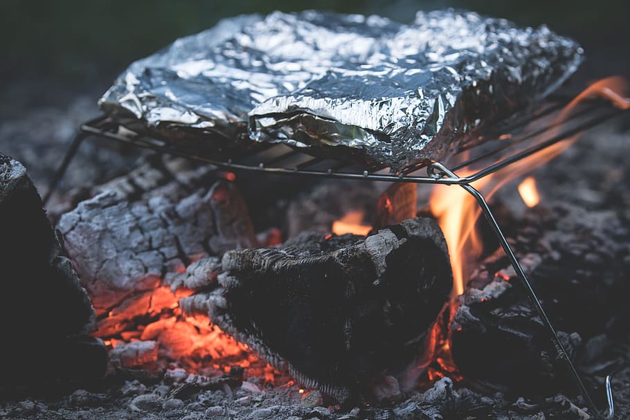 shallow focus photography of charcoal, campfire, fireplace, burn
