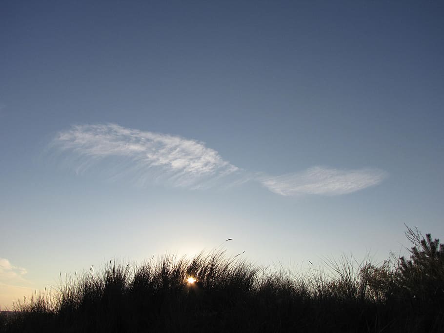 clouds, sun, beach, sunbeam, sky, back light, baltic sea, blue HD wallpaper