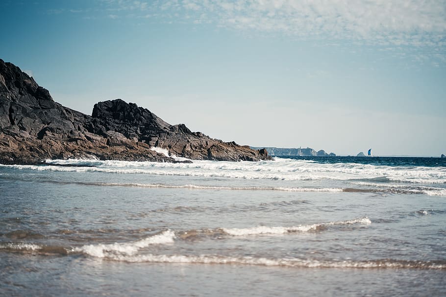 brittany, sea, beach, water, land, sky, motion, wave, beauty in nature HD wallpaper