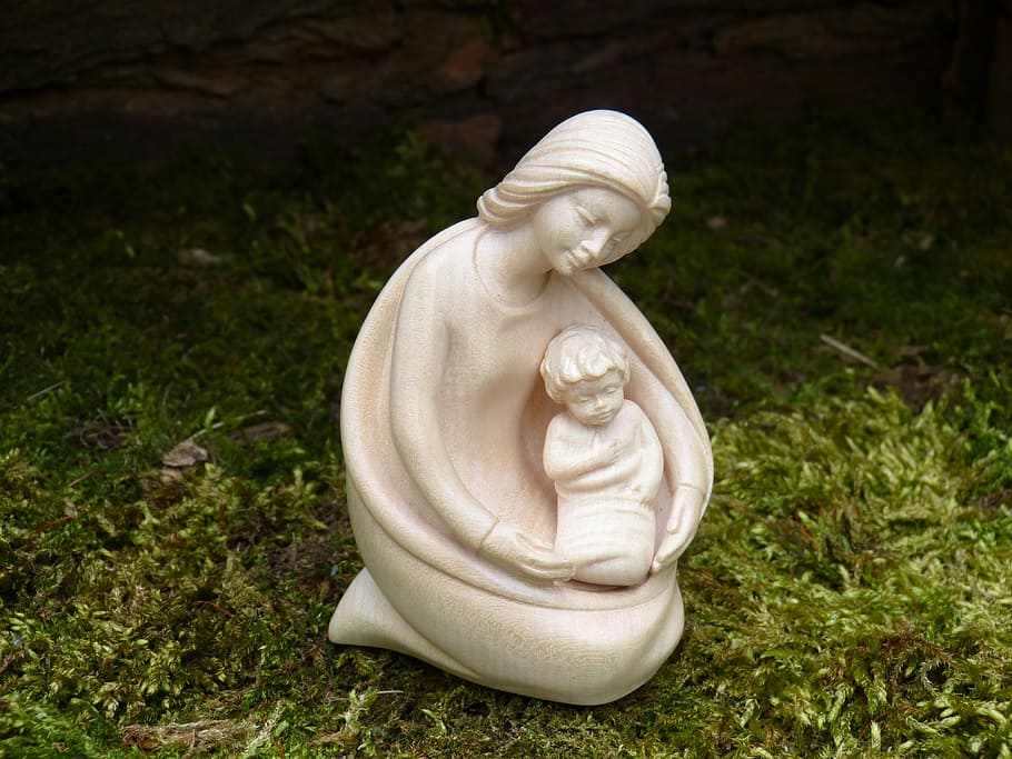 ceramic woman and child figurine on green grass, christmas, advent, HD wallpaper