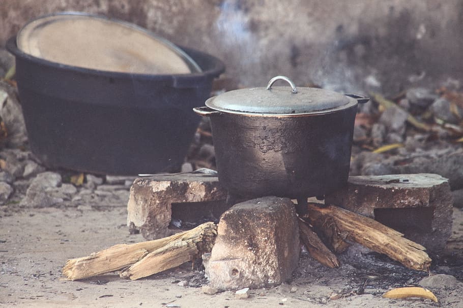 pots, fire, smoke, firewood, rocks, outdoor, kitchen utensil HD wallpaper