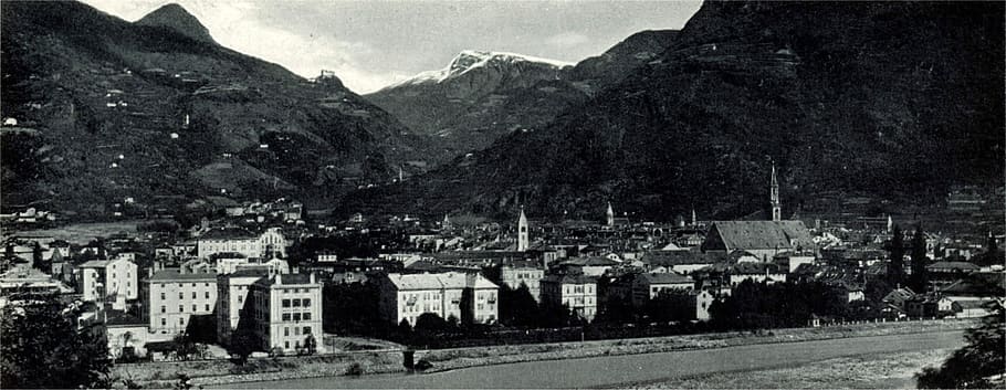 Bolzano in 1898 in Italy, buildings, cityscape, photos, mountains, HD wallpaper