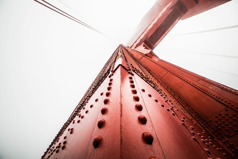 Pillar of The Golden Gate Bridge Against Foggy Sky, architecture HD wallpaper