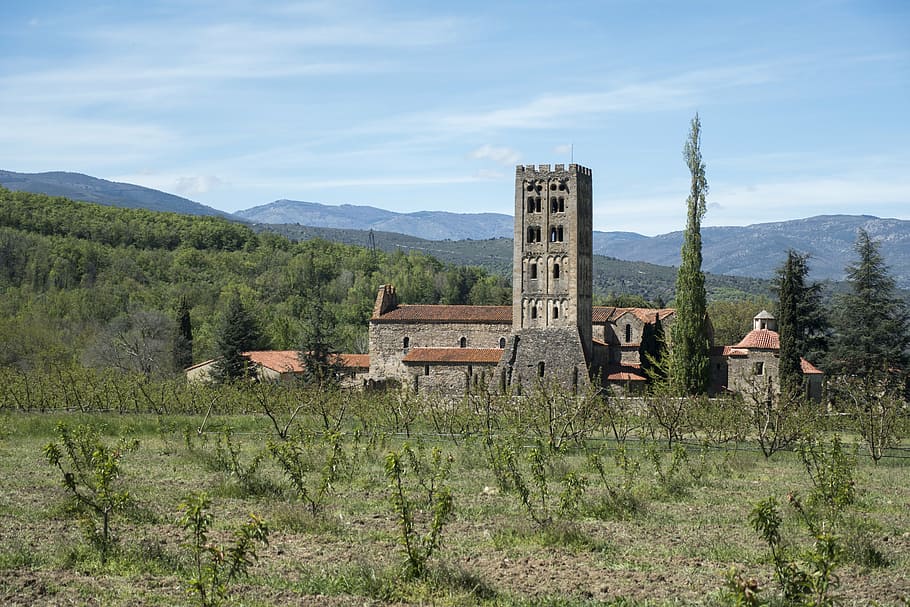 france, eastern pyrenees, codalet, abbey, saint-michel cuxa HD wallpaper