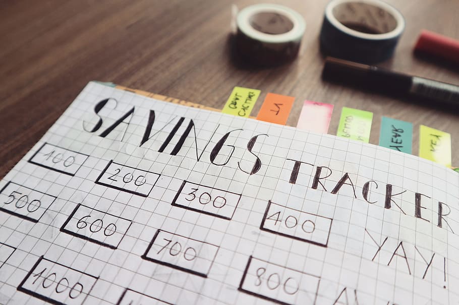 Savings Tracker on Brown Wooden Surface, achievement, close-up HD wallpaper