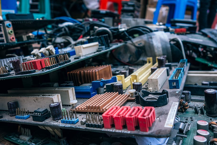 Computer Parts, piled up computer motherboards, workshop, craft HD wallpaper