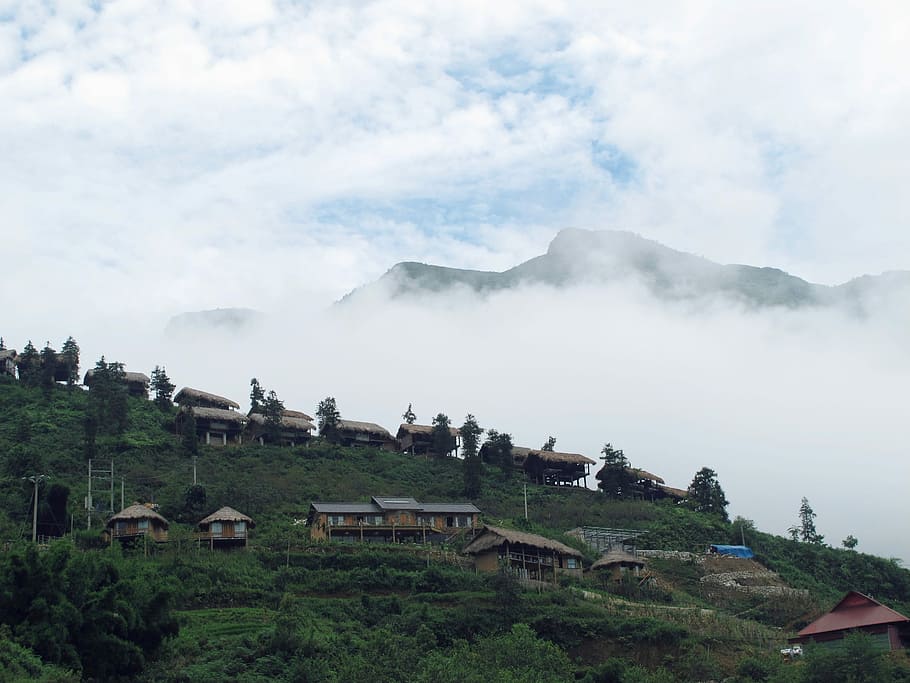 Vietnam 1st time, brown houses, town, mountain side, clouds, fog HD wallpaper