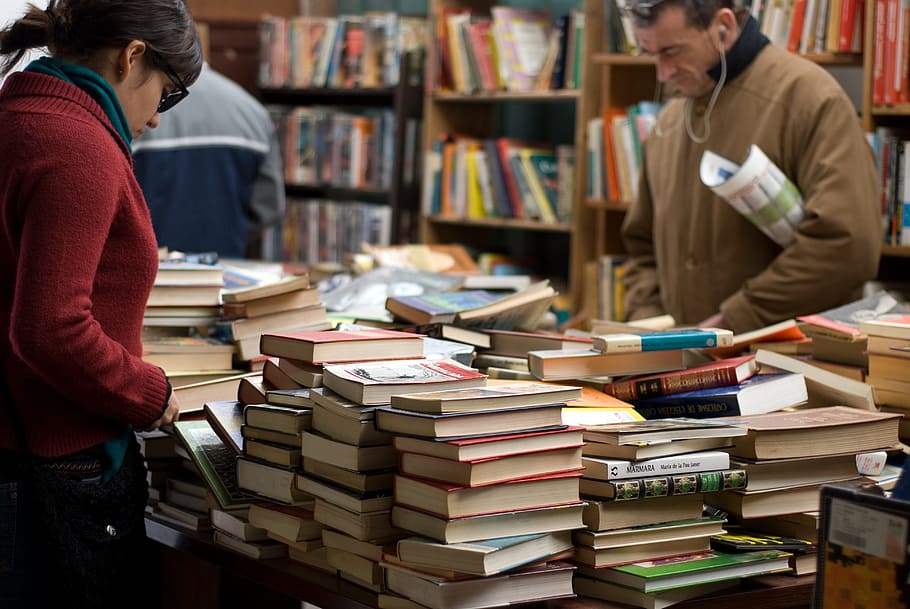 people staring at books, book store, library, reading, market HD wallpaper