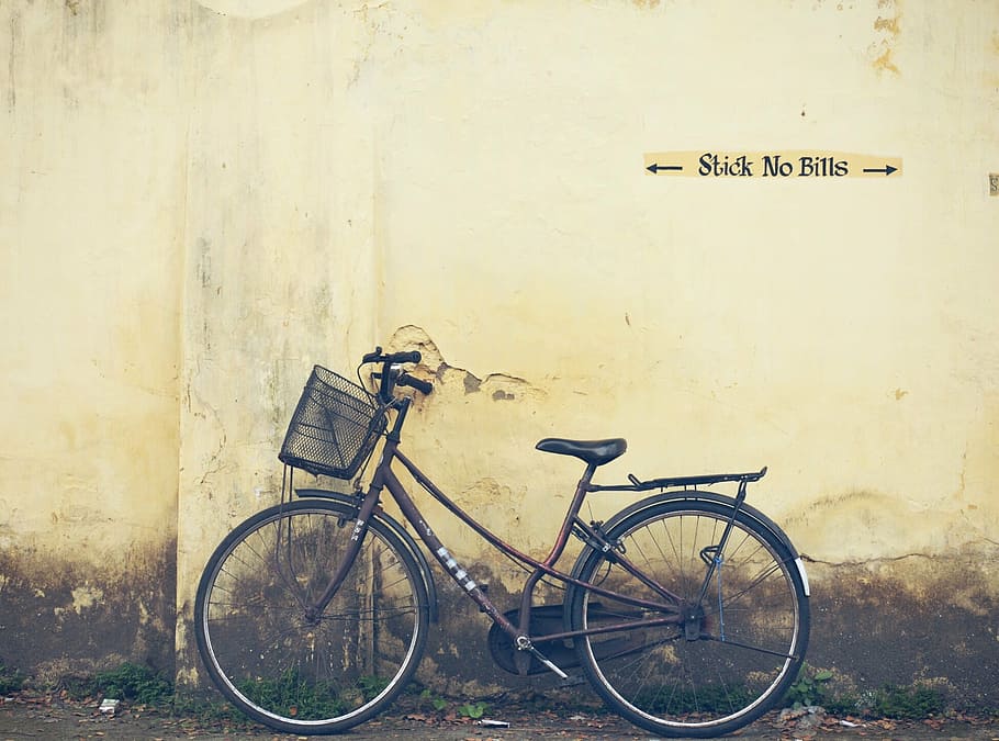 brown bike parked near wall, cycle, kochi, india, travel, culture HD wallpaper